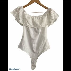 NWT White Eyelet Ruffle Sleeve Cottage Prairie Bodysuit - Small